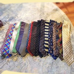 Men’s LOT of 17 designer ties YSL, Dior, Lanvin +